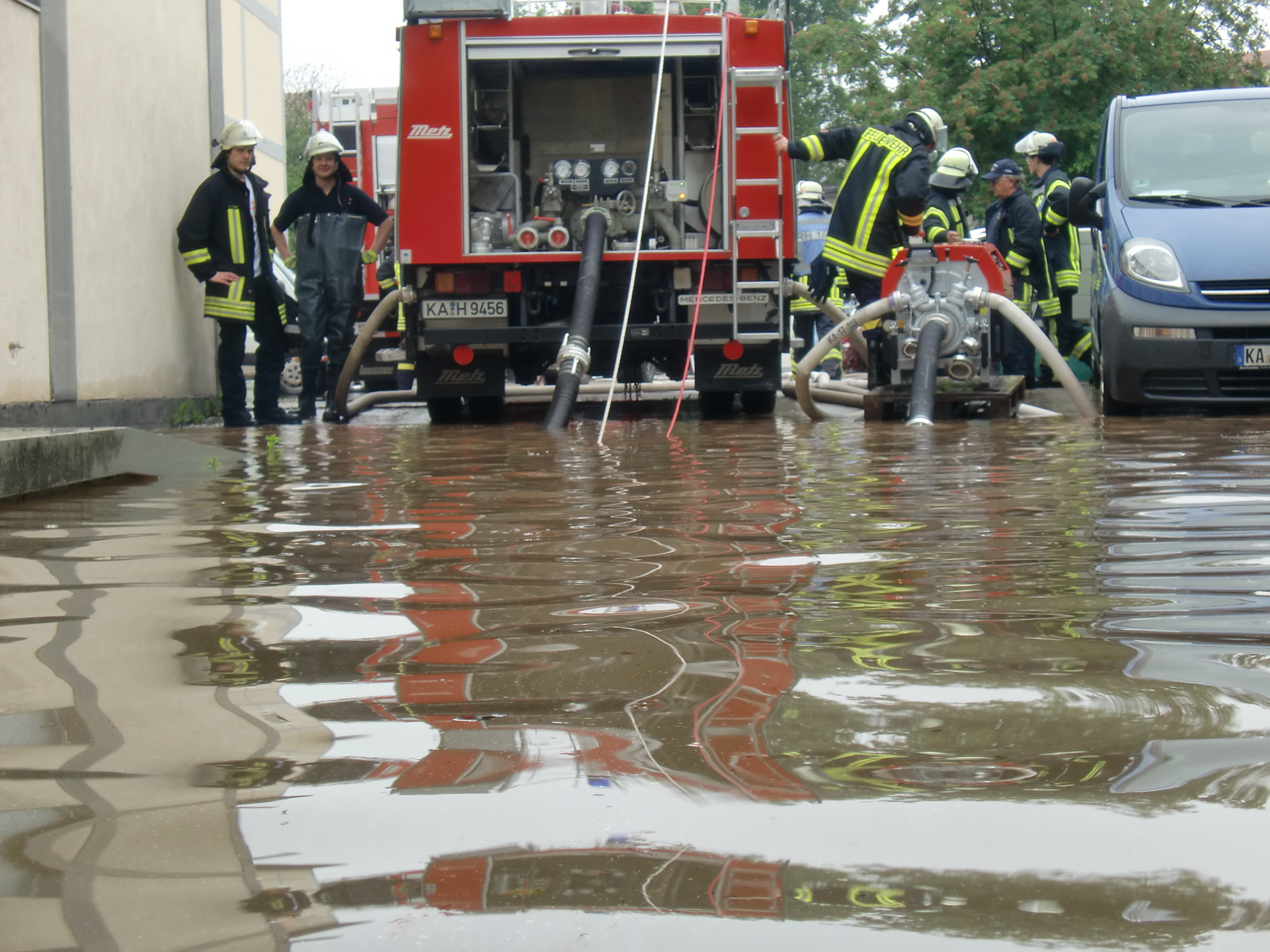 Hochwassereinsatz Ettlingenweier 2013
