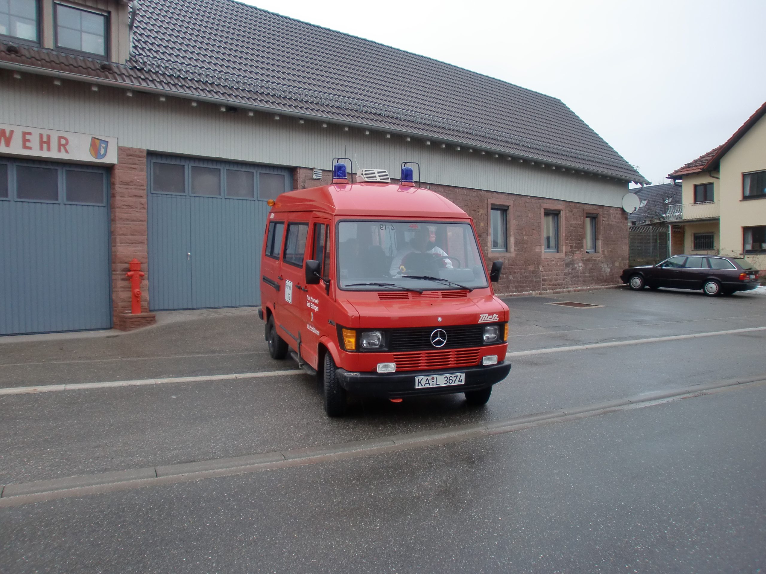 Mannschaftstransportwagen der Abteilung Schöllbronn 2011